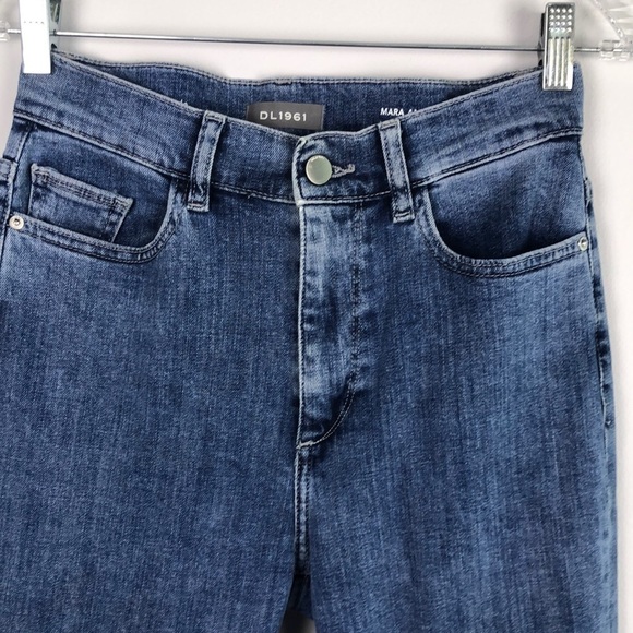 DS1961 Maria High Rise Instacuplt Straight Leg Cropped Frayed Bleached 27 Jeans - Picture 5 of 16